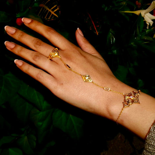 Mehr Hand Chain - Gold